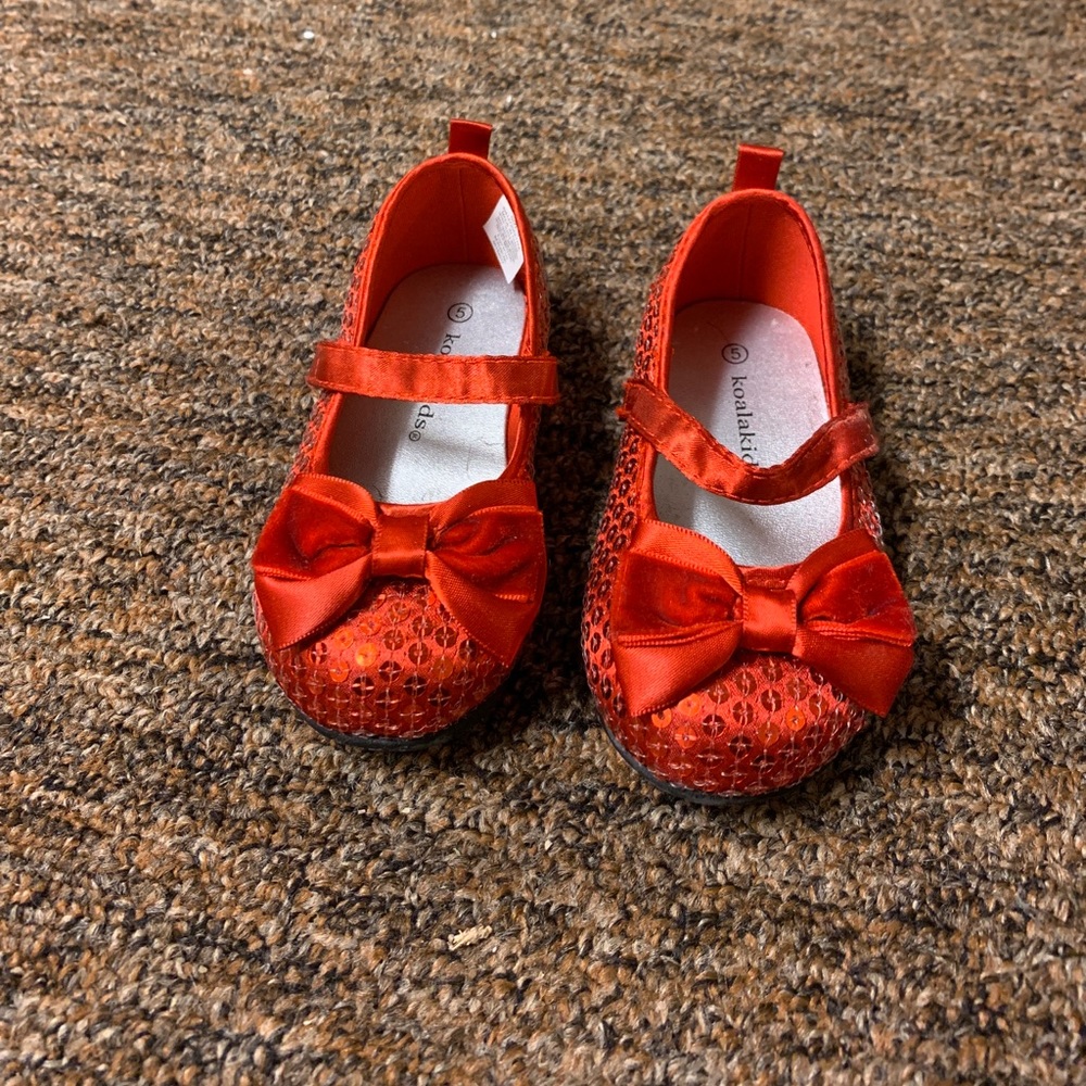 All Red Bow Tie Dress Shoes (Koala Kids)